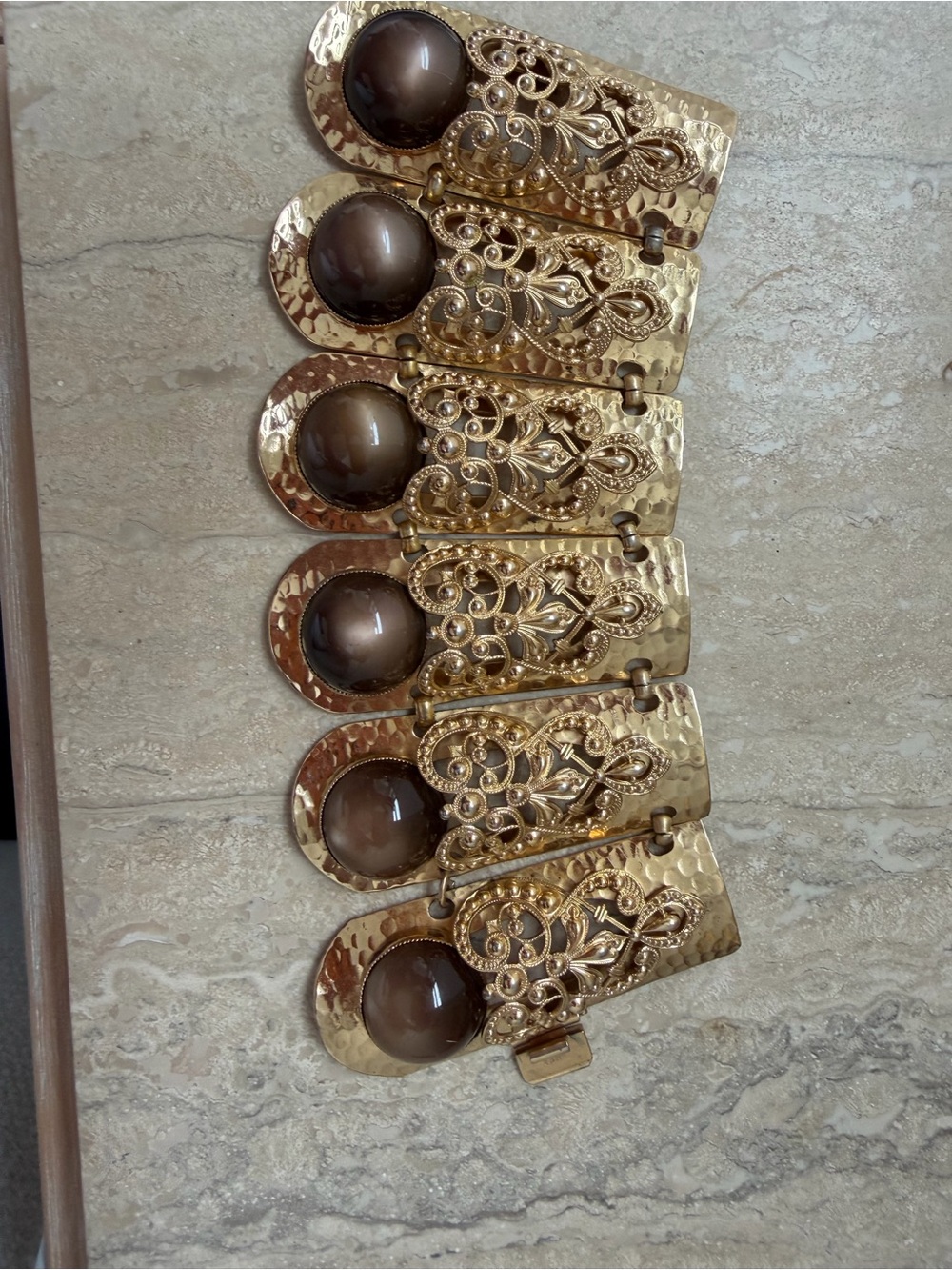 20th Century American Costume Jewelry Bracelet with Brown Cabochon Accents